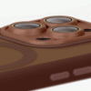 Funda Premium iPhone 16e Carga inalámbrica y Protección de Lente Marrón