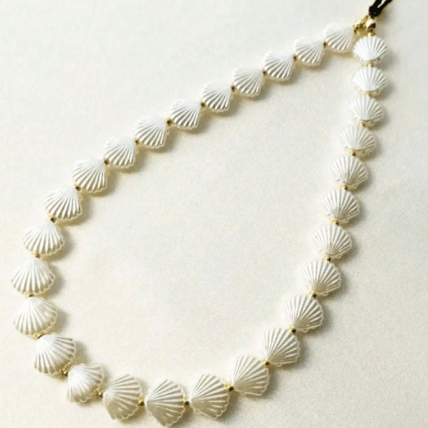 Cordón Para Teléfono Con Detalle De Concha