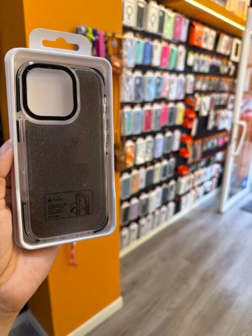 Funda iPhone 16 Pro Antigolpe Con Brillos Negra