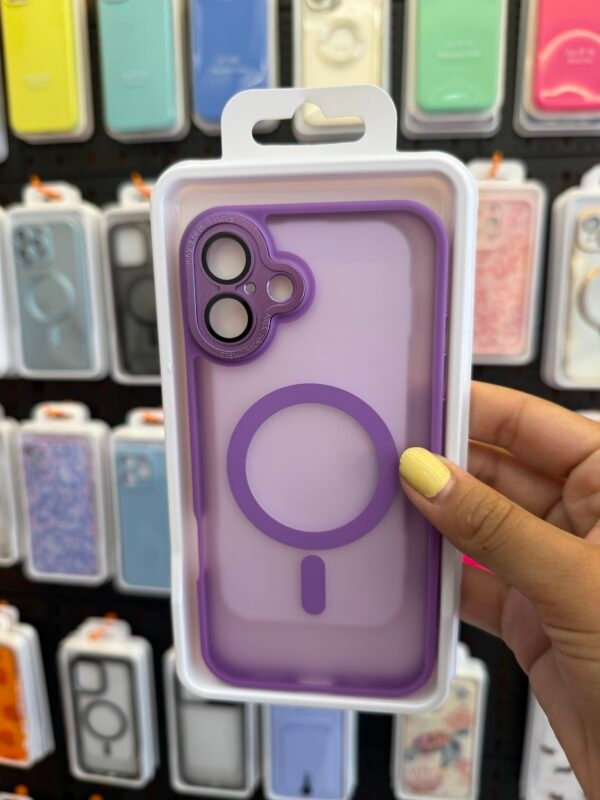 Funda iPhone 16 Plus Crema Lisa Antigolpes