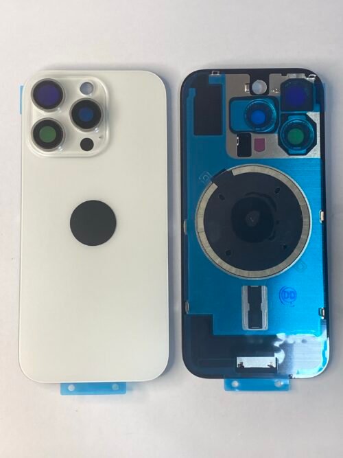 634af5ea-6ac3-47c5-adb8-05e394db2b91-3663-000003055fd5bd88_file Tapa IPHONE 16 pro blanco